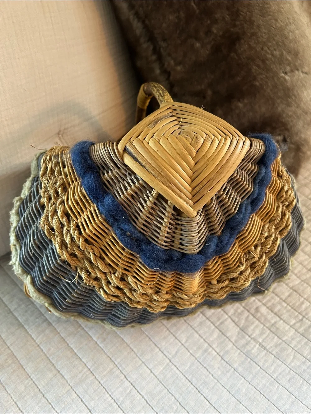 Vtg handmade rare wicker small weaved basket home decor cottage country